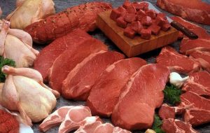 قیمت گوشت قرمز نزولی می‌شود/ واردات گوشت با کیفیت تازه از رومانی و استرالیا