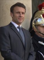 مکرون تهدید به انحلال مجلس کرد