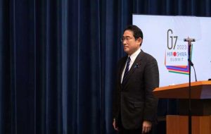 نخست وزیر ژاپن خواستار اقدامات بیشتر برای کاهش تورم در حالی است که خانوارها با مشکل مواجه هستند
