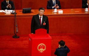 پارلمان چین شی جین پینگ را به عنوان رئیس جمهور چین انتخاب کرد