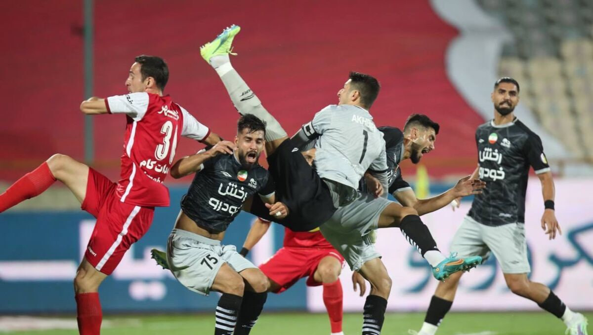 یک ورژن متفاوت از پرسپولیس؛ به وقت انتقام از تراکتور! | طرفداری