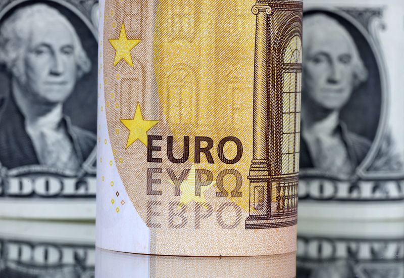 افزایش دلار بر درآمد، نگرانی های اقتصادی؛  یورو می لغزد