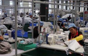 با محو شدن جهش پس از کووید، فعالیت کارخانه‌ای در ماه مارس چین کاهش می‌یابد