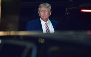 ترامپ: شکست دلار یعنی شکست در یک جنگ‌جهانی!