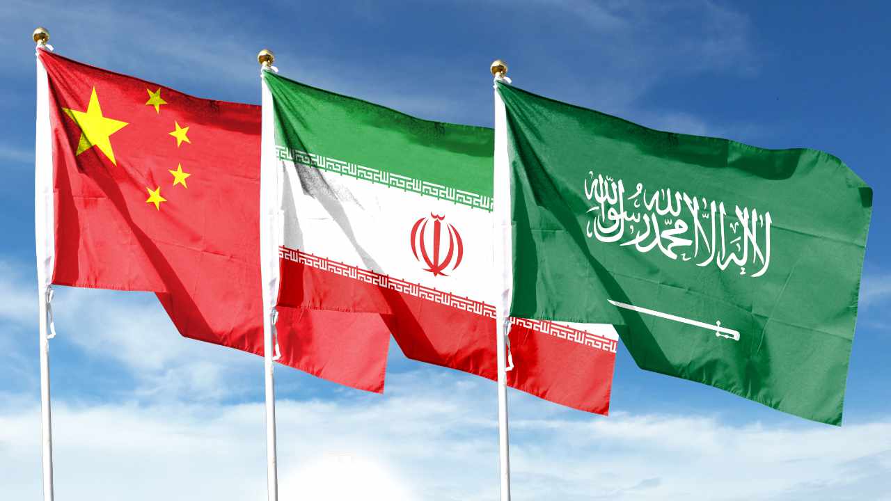 پروفسور ایرانی می‌گوید عربستان می‌تواند به ایران در دلارزدایی بپیوندد زیرا دلار آمریکا اکنون «غیرقابل اعتماد و خطرناک است»