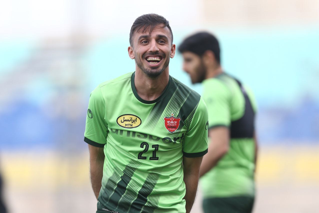 عکس | مهمان ویژه آخرین تمرین پرسپولیس پیش از دربی