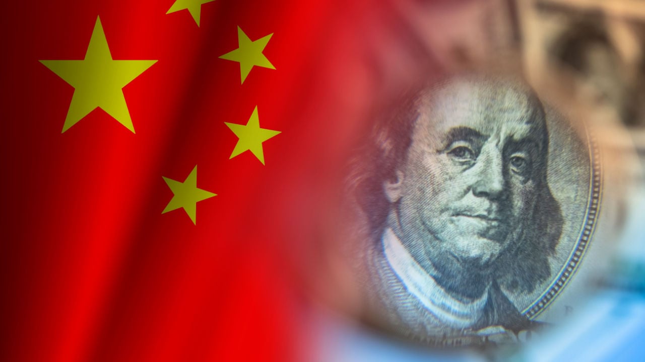 مالزی می گوید چین آماده گفتگو با صندوق پول آسیا برای کاهش وابستگی به دلار است