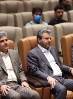 نشست سرپرست و رئیس هیأت‌مدیره بانک آینده با جمعی از سهامداران