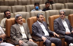 نشست سرپرست و رئیس هیأت‌مدیره بانک آینده با جمعی از سهامداران