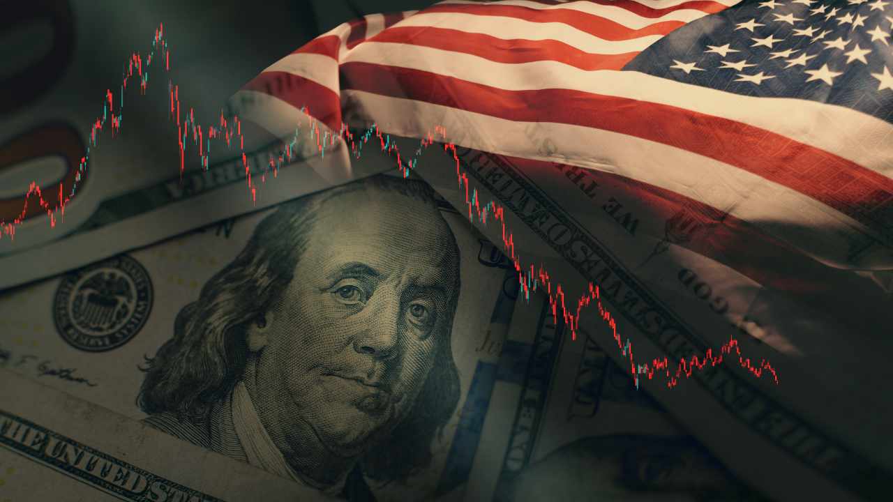 پیتر شیف، اقتصاددان، هشدار داد که دلار آمریکا 