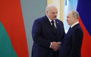 کرملین: پوتین و لوکاشنکو درباره قرار دادن سلاح های هسته ای استراتژیک صحبت نکردند