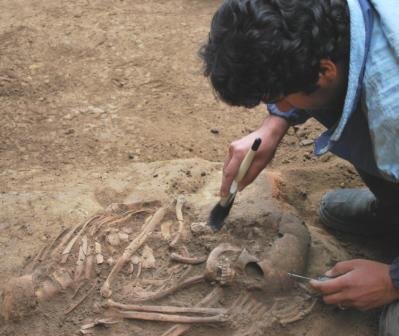 کشت برنج در مازندران قدمت سه هزار ساله پیدا کرد/  الهه‌ای با دست‌های گشوده