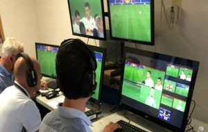 VAR بومی در مسابقات جام رمضان فوتسال! + فیلم VAR بومی در مسابقات جام رمضان فوتسال! + فیلم
