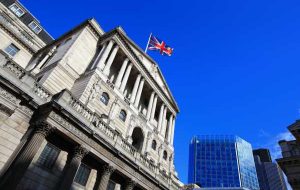 بانک مرکزی انگلیس نرخ بهره کلیدی را افزایش می دهد، سیگنال های افزایش بیشتر در آینده را نشان می دهد