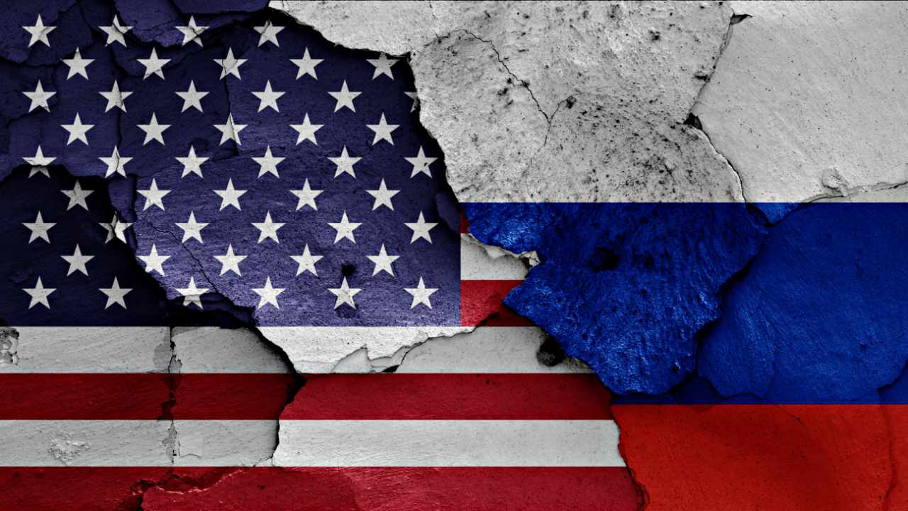 یک مقام رسمی می گوید روسیه اقتصاد ایالات متحده را در میان پیش فرض احتمالی رصد می کند