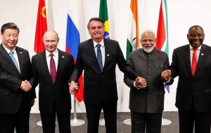 رهبران BRICS قرار است در مورد ارز مشترک برای به چالش کشیدن تسلط دلار آمریکا در اجلاس آتی بحث کنند – اقتصاد بیت کوین نیوز