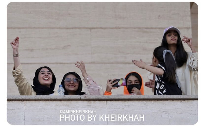 عکس | جشن قهرمانی تیم لیگ یکی با حضور زنان به سبک اروپایی‌ها