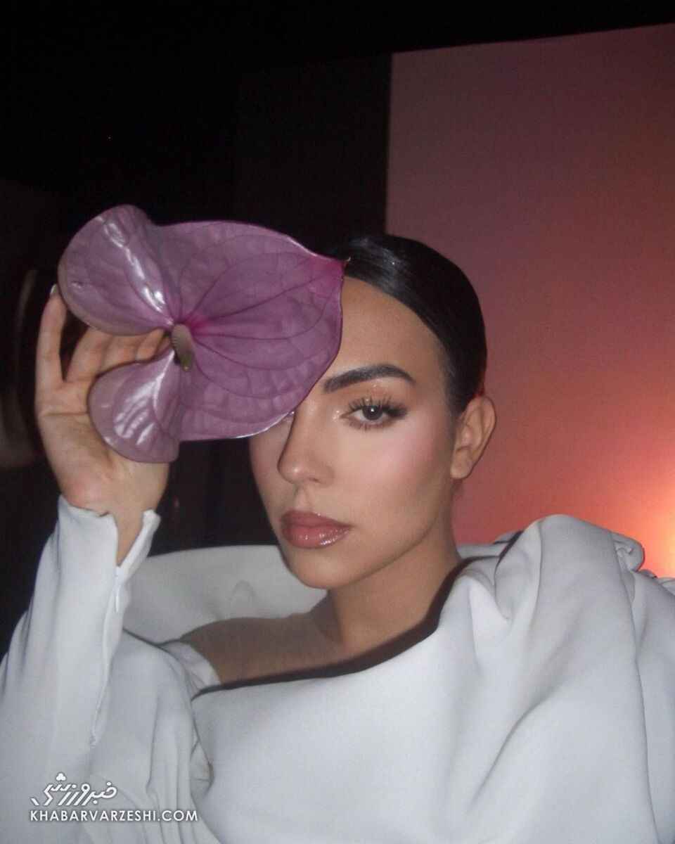 عکس| جورجینا در لباس عروس/ رونالدو بالاخره داماد می‌شود؟