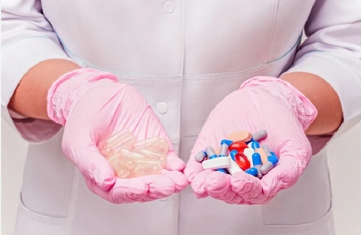 استفاده در دارونما در آزمایشات پزشکی و تقسیم شرکت‌کنندگان به دو گروه آزمایش و کنترل یکی از کاربردهای رایج پلاسیبو است