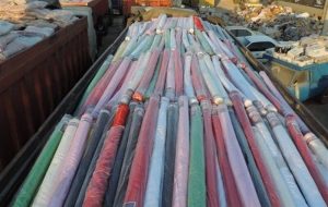 کشف محموله بزرگ پارچه قاچاق در گمرک شهید رجایی