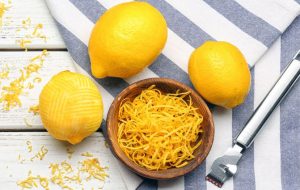 خواص پوست لیمو ترش برای سلامتی + ۳ کاربرد شگفت‌انگیز آن