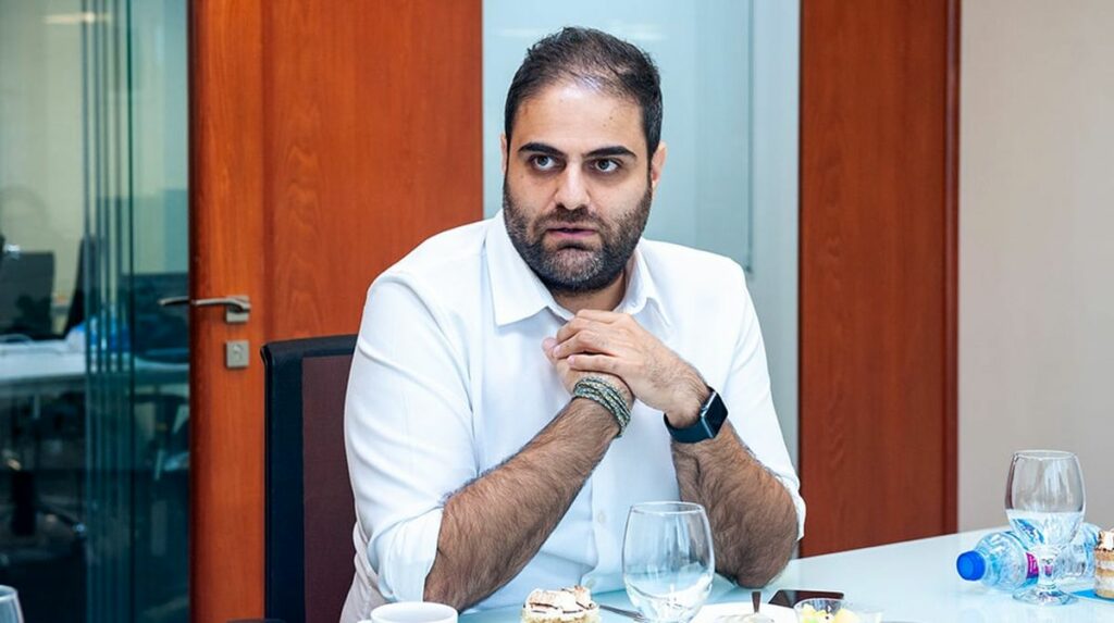 ماجرای آمیتیس؛ آیا بیمه مرکزی می‌خواهد استارتاپ‌های اینشورتک را نابود کند؟