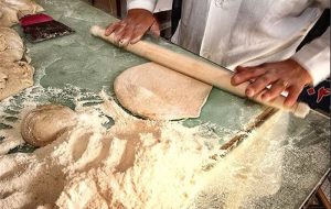تغییر سهمیه آرد نانوایان برمبنای داده کارتخوان‌ها و گزارش‌های مردمی/ قیمت مجوز نانوایی کاهش می‌یابد