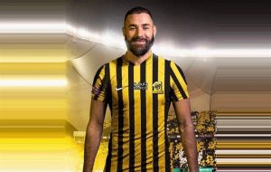 عکس | برنده توپ طلا با رئال آشتی کرد!