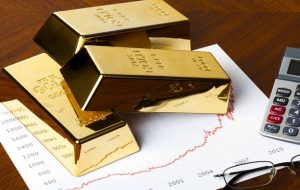 با بالا رفتن بازدهی ایالات متحده پس از داده های ایالات متحده، قیمت طلا در آستانه سقوط کاهش می یابد