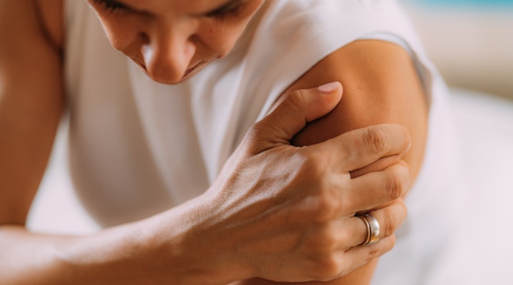 بیماری فروزن شولدر یا شانه منجمد