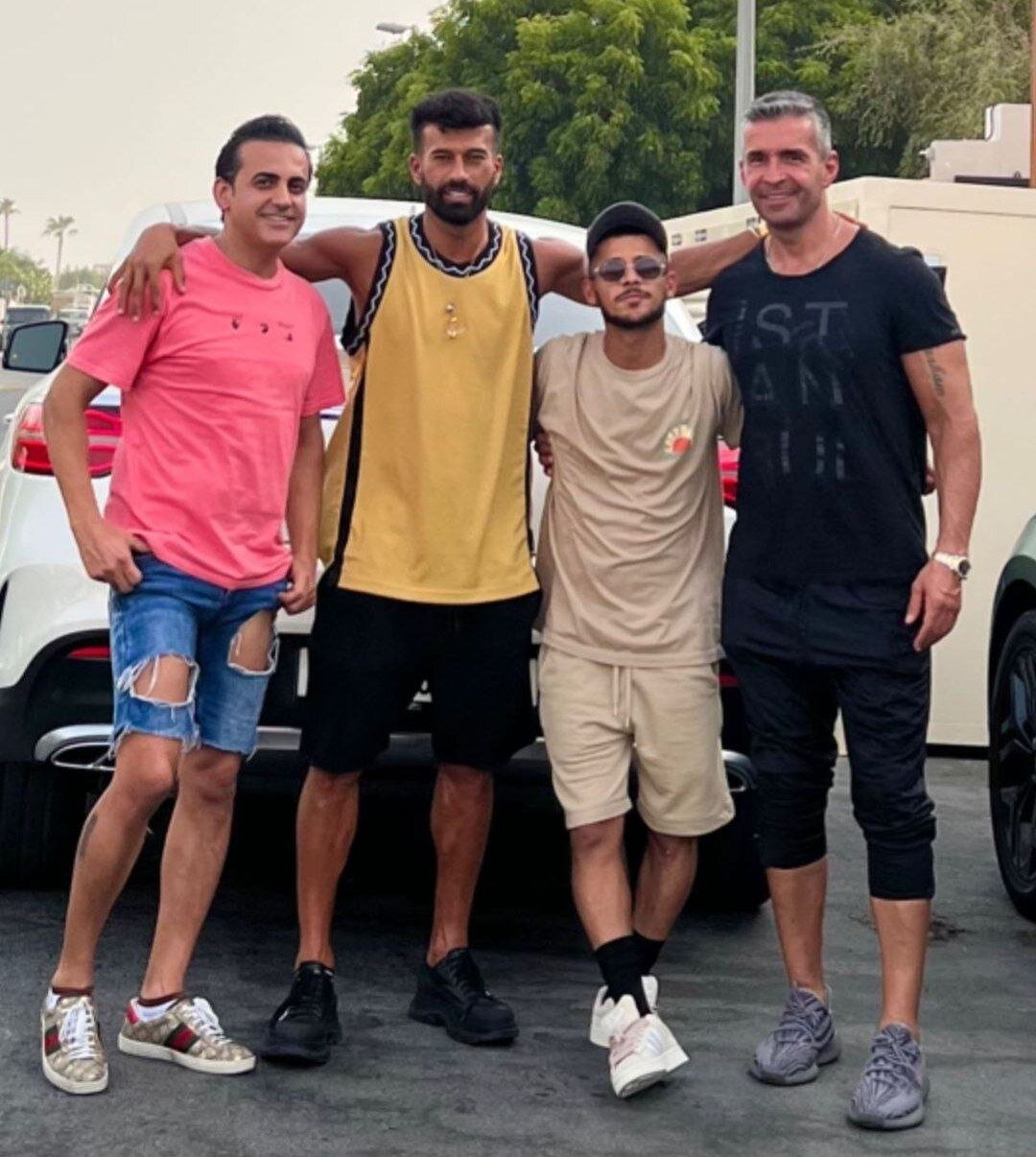 عکس | گشت و گذار قایدی با یک پرسپولیسی در دوبی