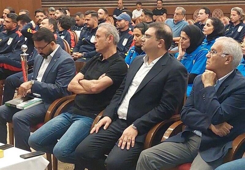 عکس| یحیی گل‌محمدی و سیدجلال حسینی سرکلاس مربیگری زنان