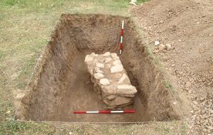 کشف تاس تخته نرد باستانی از جنس استخوان در گیلان