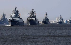 ایران سعی کرد دو نفتکش را در تنگه هرمز توقیف کند