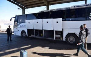 وحشت در کرمان؛ حمله راهزنان به یک اتوبوس مسافربری! + عکس