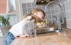 تحقیقی پیرامون مضرات استفاده از آب لوله کشی