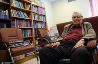 دکتر گلشنی: حجاب را با زور نمی توان تزریق کرد/ جامعه ما به سمت بیدینی یا به سمت زوال تفکر دینی میرود