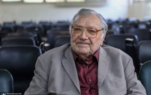 دکتر گلشنی: حجاب را با زور نمی توان تزریق کرد/ جامعه ما به سمت بیدینی یا به سمت زوال تفکر دینی میرود دکتر گلشنی: حجاب را با زور نمی توان تزریق کرد/ جامعه ما به سمت بیدینی یا به سمت زوال تفکر دینی میرود