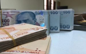 کاهش قیمت لیر ترکیه در بازار تهران/ دلار فیتیله بازار ارز را پایین کشید