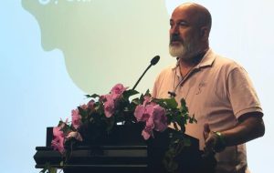  یک ایران و هزار و یک ایران‌بان