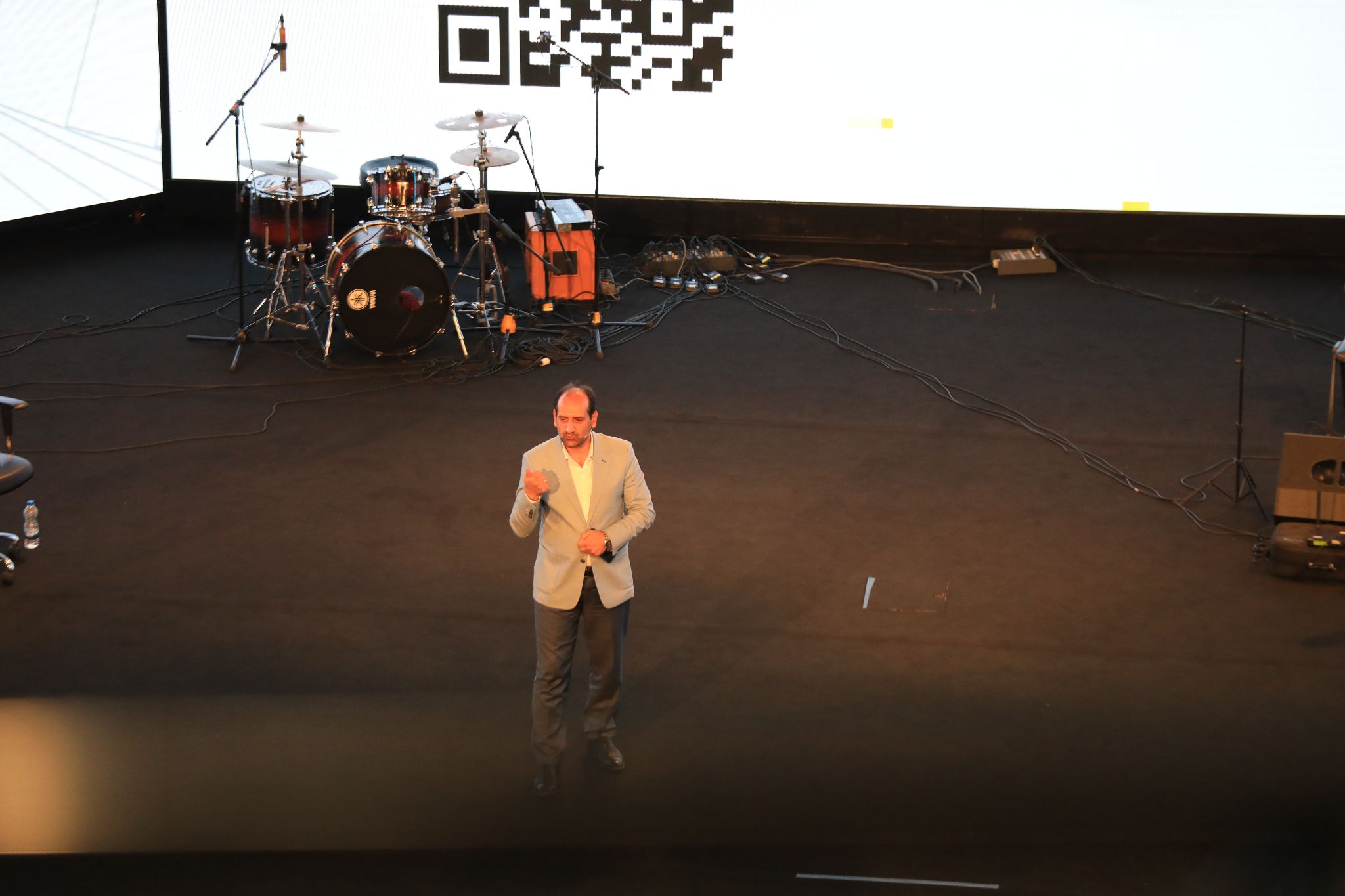 تقلب چالش صنعت بیمه است / انتقاد از قیمت‌گذاری دستوری در صنعت بیمه