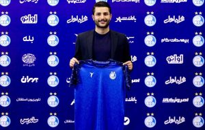 ستاره میلیاردی استقلال دستمزدش را کاهش می‌دهد؟