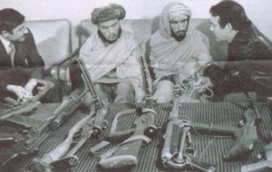 عکس| تصویر زیرخاکی از اسلحه های عجیب مجاهدان افغان در جنگ علیه شوروی!