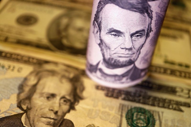 Analysis - Dollar’s decline throws spotlight on battered commodity currencies