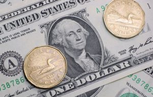 USD/CAD remains limited by 1.3250, Loonie not impressed by Canadian data