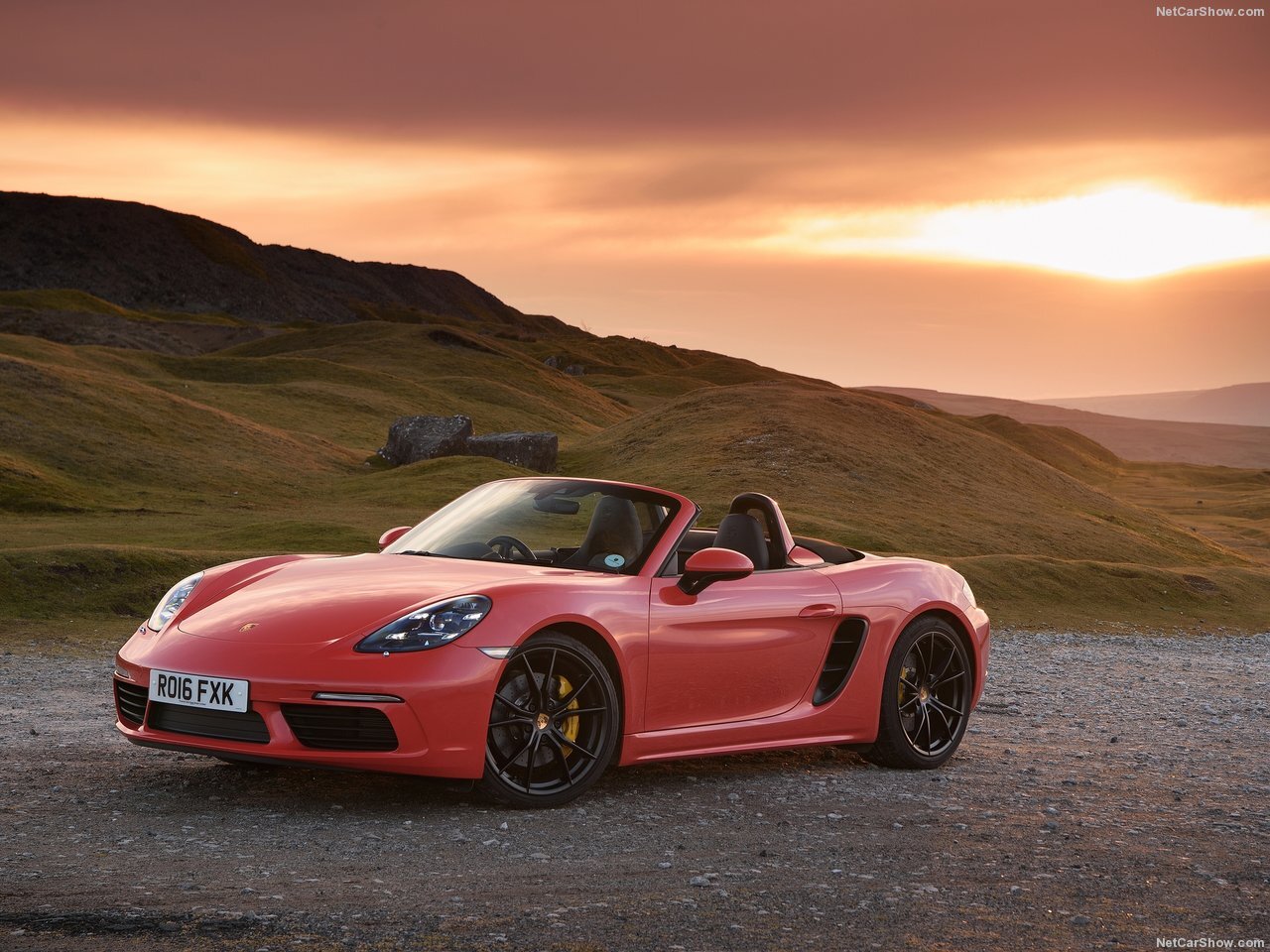 افراد انگشت‌شماری در ایران سوار این پورشه می‌شوند!/عکس