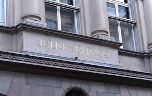 بانک سوئیسی حساب‌های متعلق به افراد مقیم روسیه را می بندند