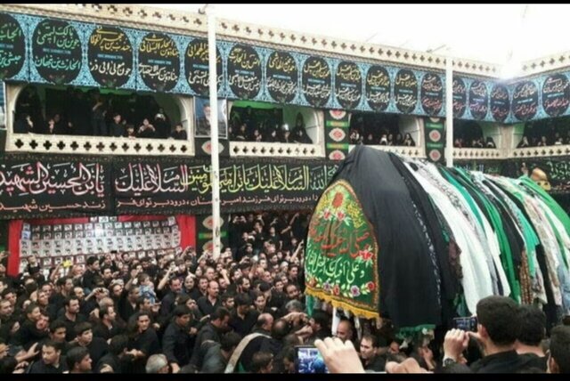 برگزاری آئین نخل بندی و نخل‌گردانی زواره