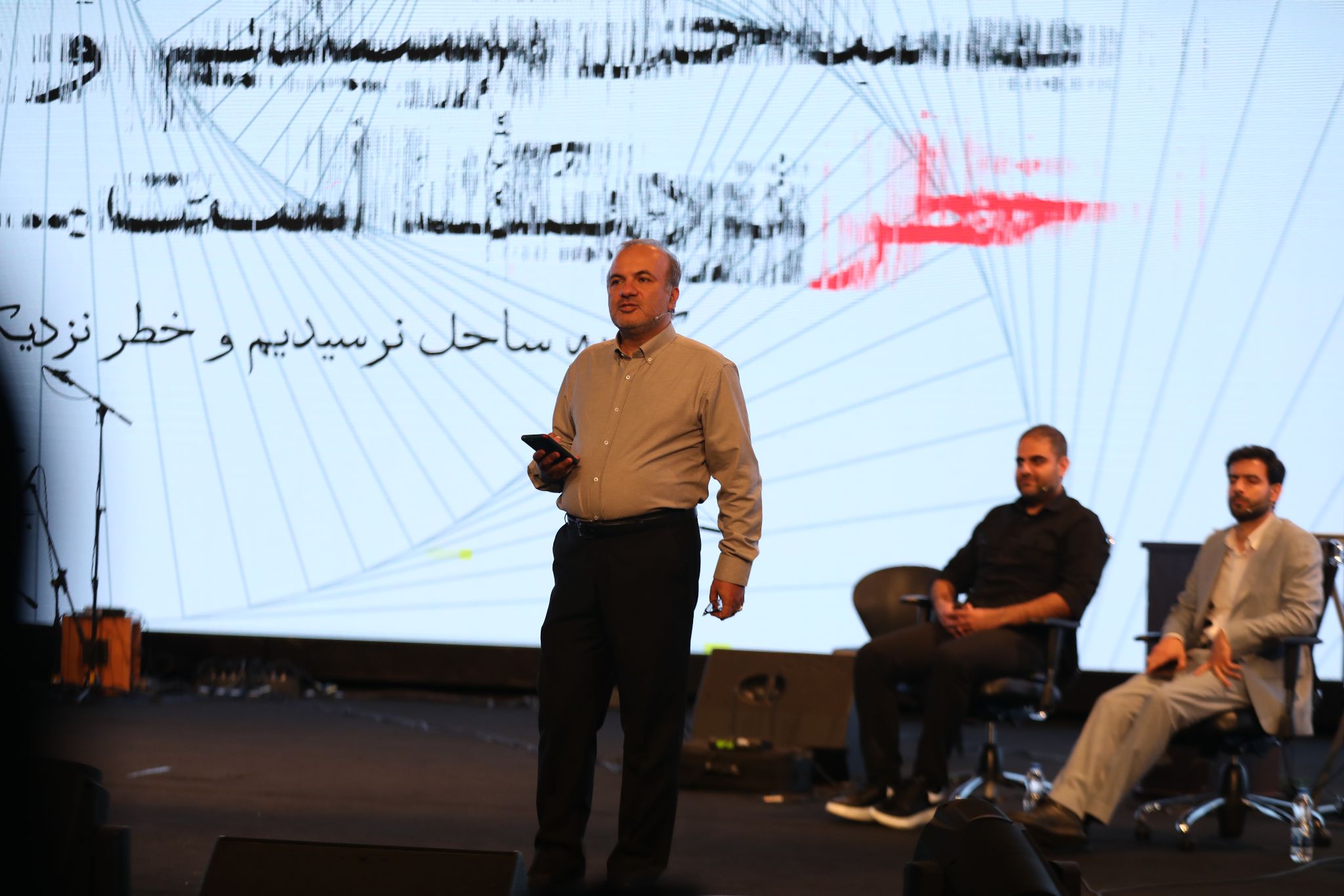 تقلب چالش صنعت بیمه است / انتقاد از قیمت‌گذاری دستوری در صنعت بیمه