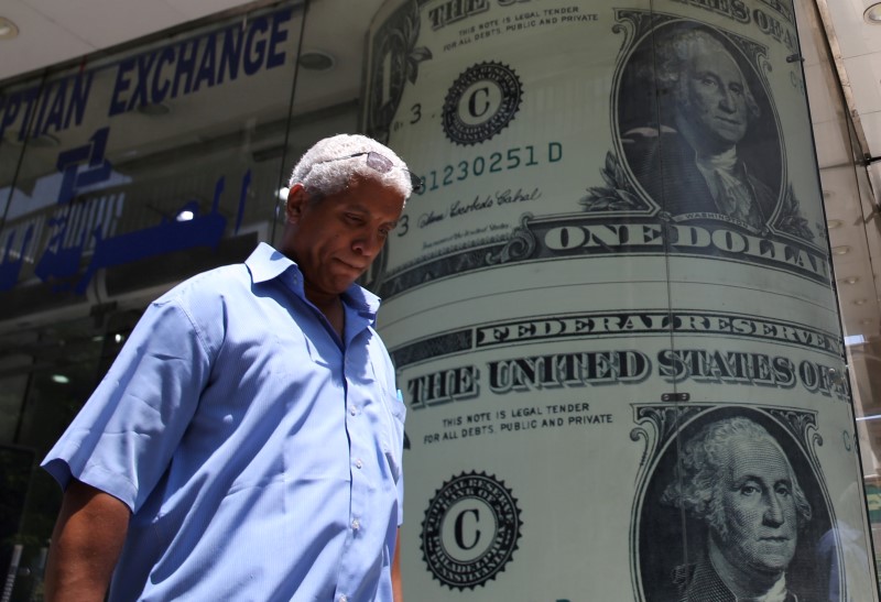 دلار پس از رشدهای قوی الهام گرفته از فدرال رزرو عقب نشینی کرد